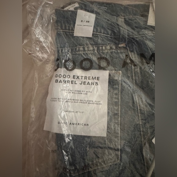 Good American Good Extreme Barrel Jeans - Picture 7 of 8